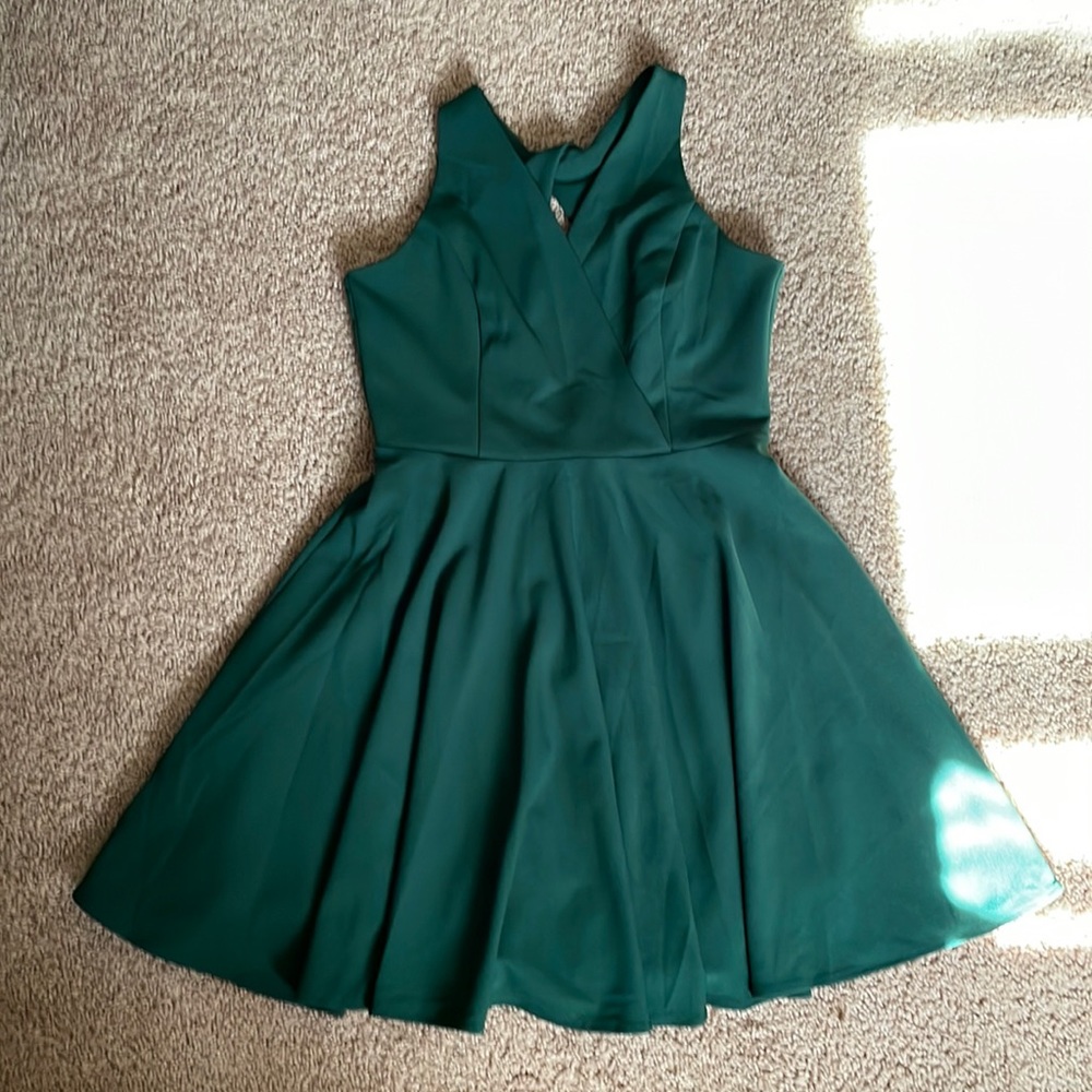 Lulu’s Short Green Dress
